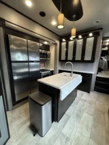 2019 Grand Design Momentum 381M — photo 12